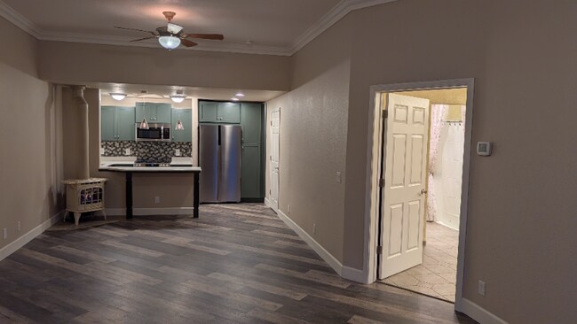 Foto del edificio - 12630 Thomas Creek Rd