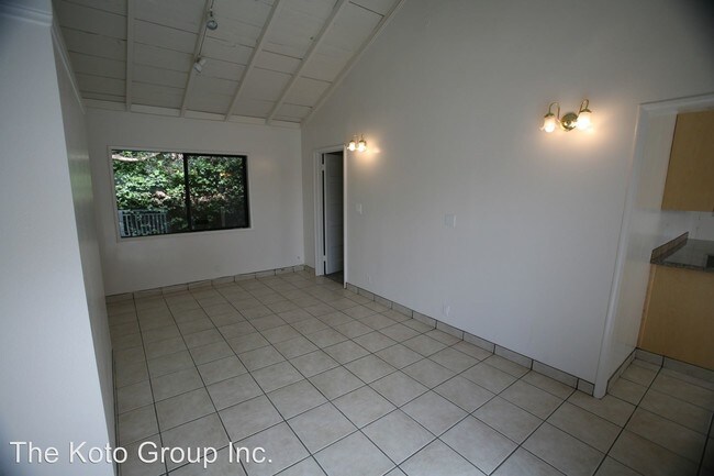 Building Photo - 6606 Sabado Tarde Rd