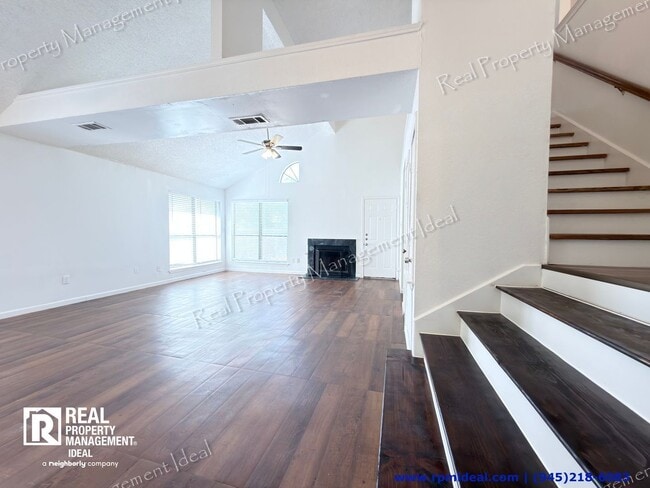Building Photo - 1801 Quail Run Dr