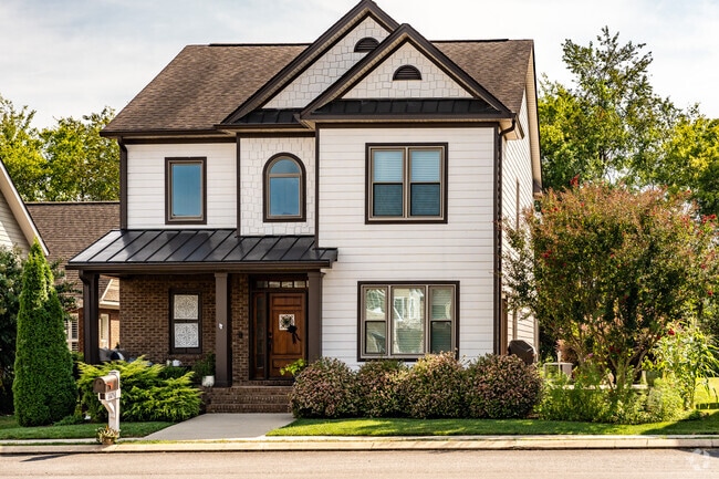 Ooltewah is home to craftsman style homes with covered porches.