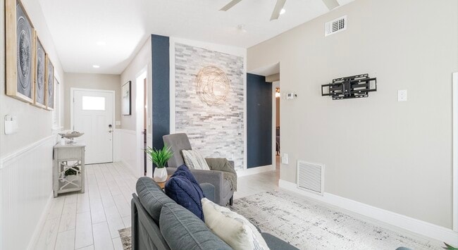Foto del edificio - 919 N Hastings St