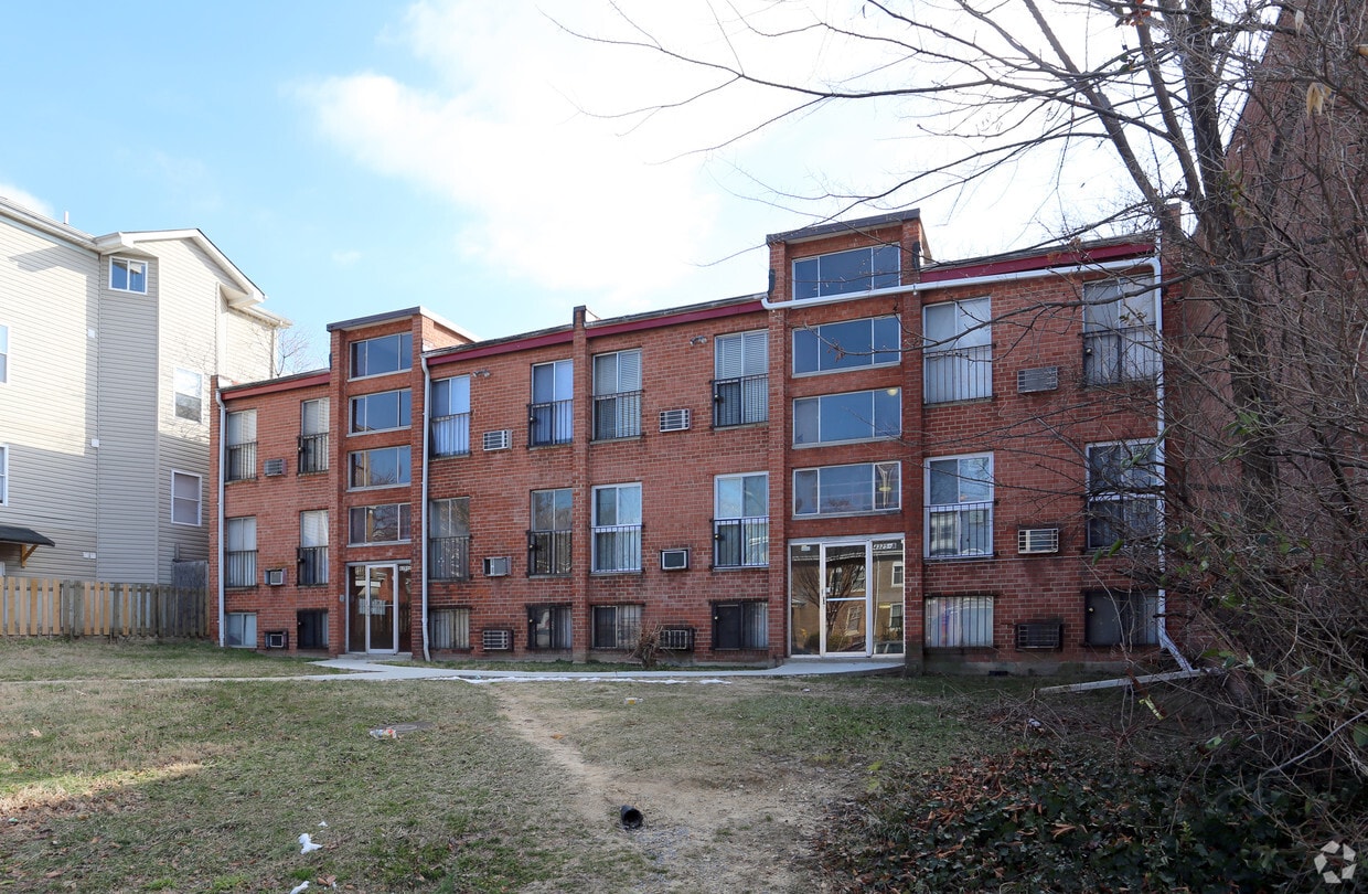 Building Photo - 4325 Kansas Ave NW
