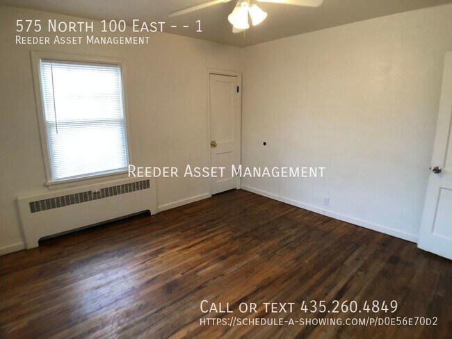Building Photo - Historic 4 Bedroom 1 Bathroom Apartment