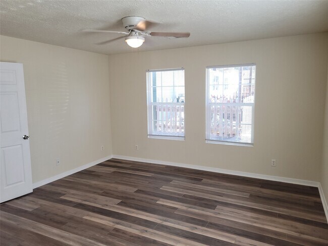 Building Photo - 16650 E Dounreay St