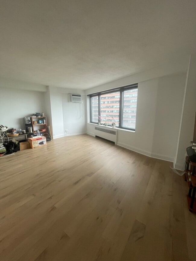 Foto del edificio - 3100 N Lake Shore Dr