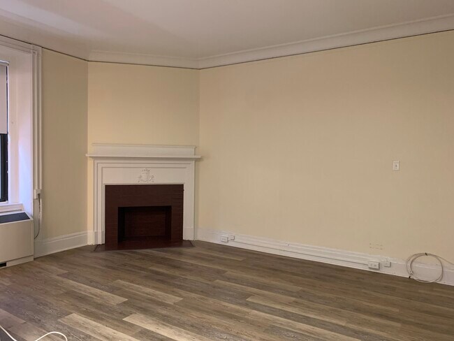 Building Photo - 62 Boylston St