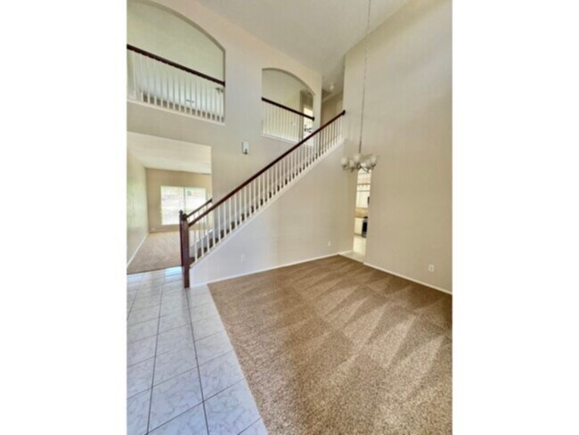 Foto del edificio - Gorgeous Home located in the Mariners Cove...