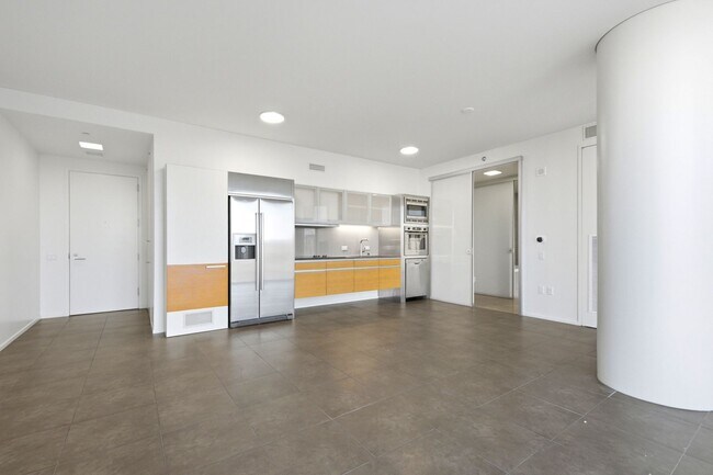 Foto del edificio - Veer Towers 2408E- North Strip/City Views from this Stunning 1Bd Residence