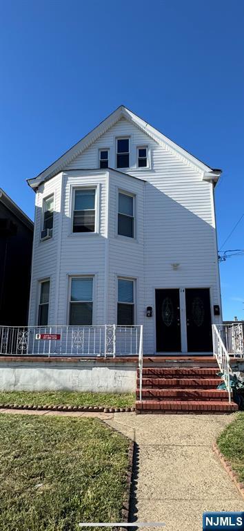 Building Photo - 14 Portland Ave