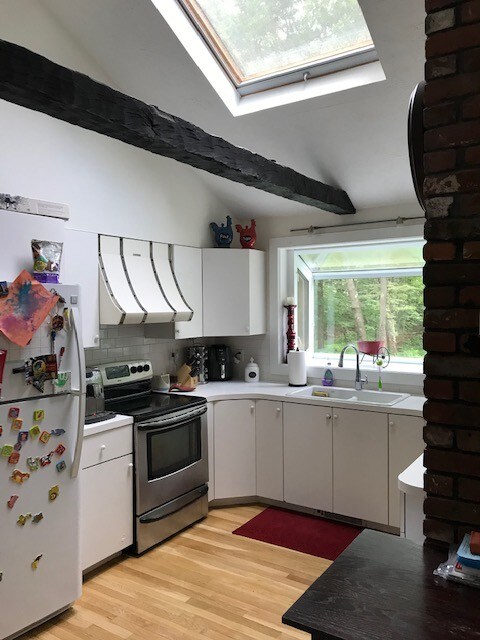 Foto del edificio - 89 Amesbury Rd