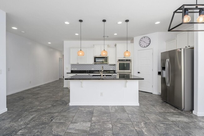 Foto del edificio - 8536 S 40th Glen