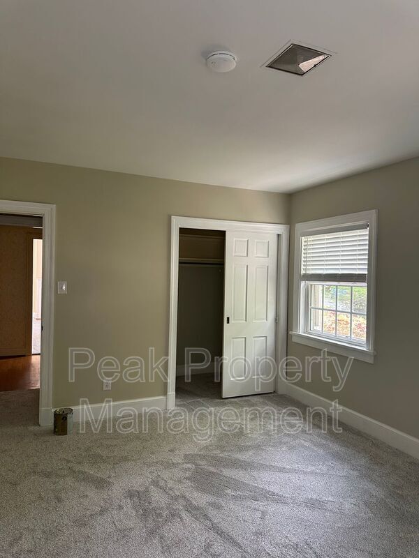 Foto del edificio - 6623 Wexford Ln