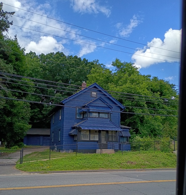 Building Photo - 2543 E Main St