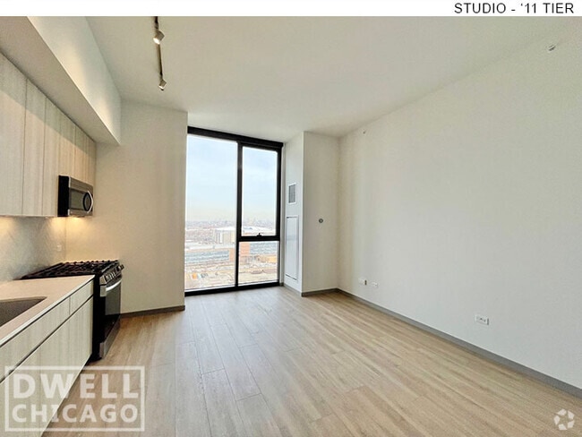 Building Photo - 503 S Damen Ave