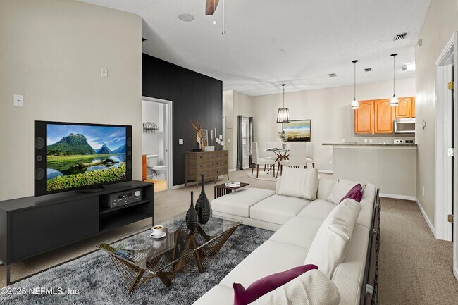 Foto del edificio - 7043 Deer Lodge Cir