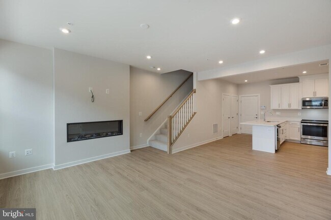 Building Photo - 2341 LIBERTY Loop