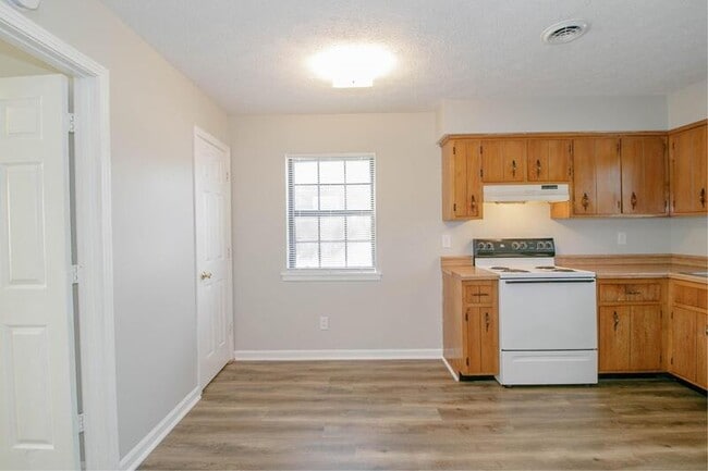 Foto del edificio - 404 -18 Thompsonville Lane