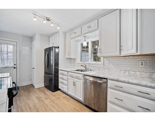 Foto del edificio - 109 Hillcrest Ave