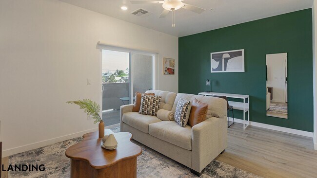 Foto del edificio - 2555 N Rancho Dr