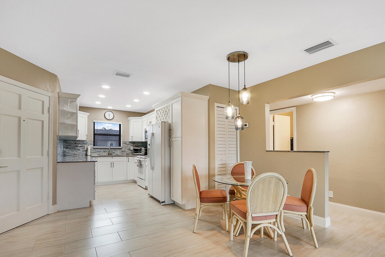 Foto principal - 755 Saturn St