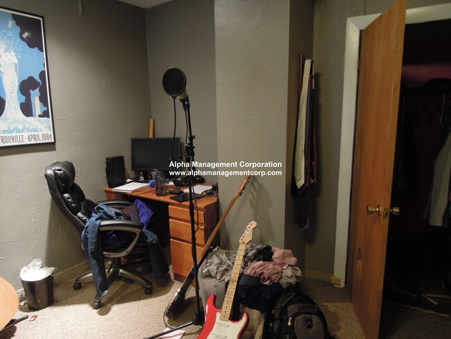 Foto del edificio - 132 Hemenway St