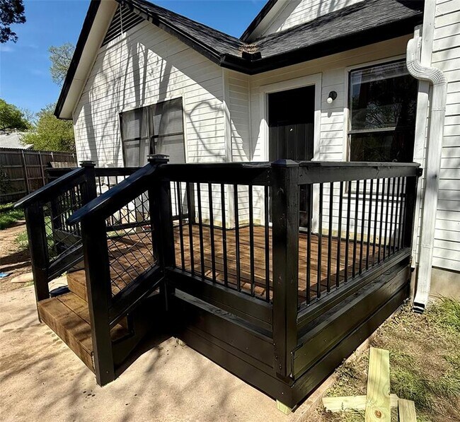 Building Photo - 3003 Jadewood Ct