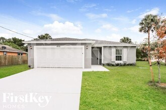 Building Photo - 4502 SW Yamada Dr