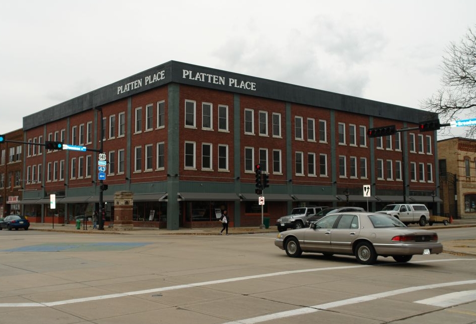 Primary Photo - Platten Place Apartments