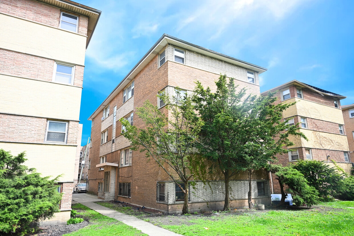 Primary Photo - 6707 S Chappel Ave