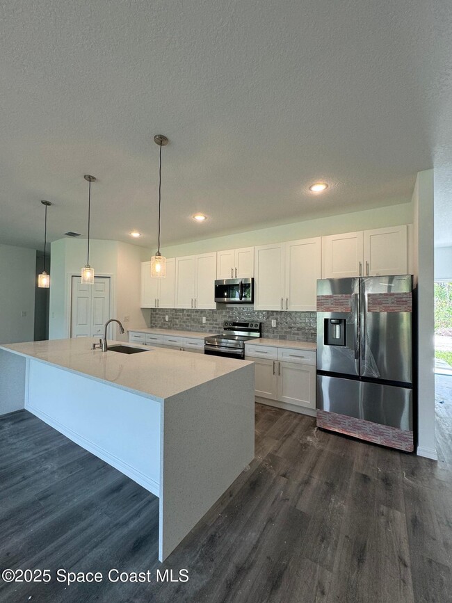 Foto del edificio - 349 Galena St SW