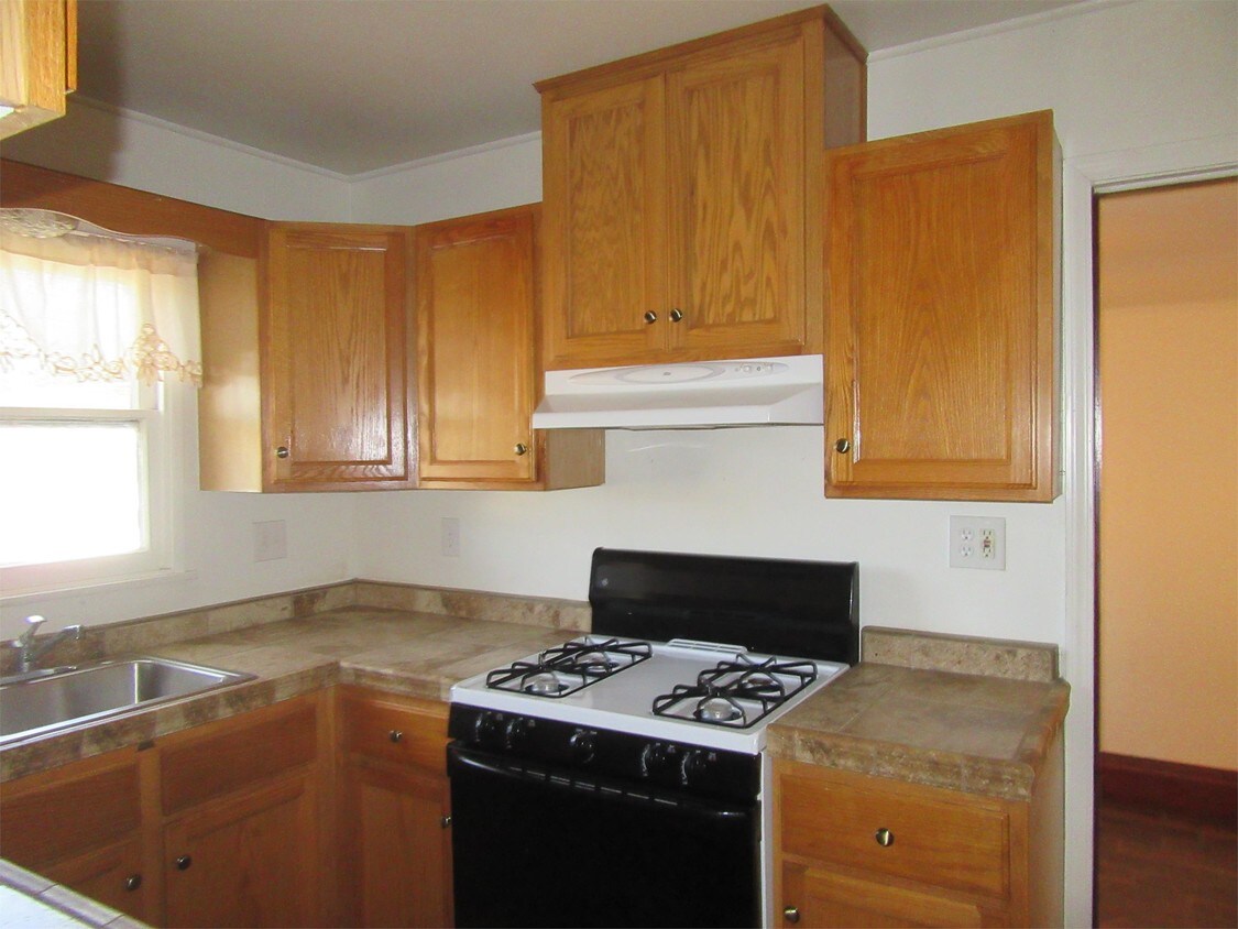 Building Photo - 261 W Terrace Dr