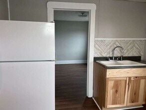 Building Photo - 2807 Spruce Ave