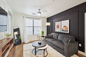 Building Photo - 5752 Town and Country Blvd