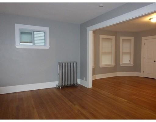 Building Photo - 20 Pheasant St