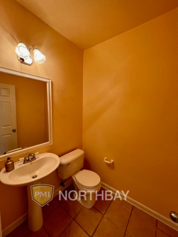 Foto del edificio - 101 Legacy Ct