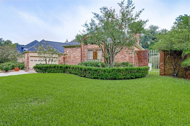 Building Photo - 69 Pipers Walk