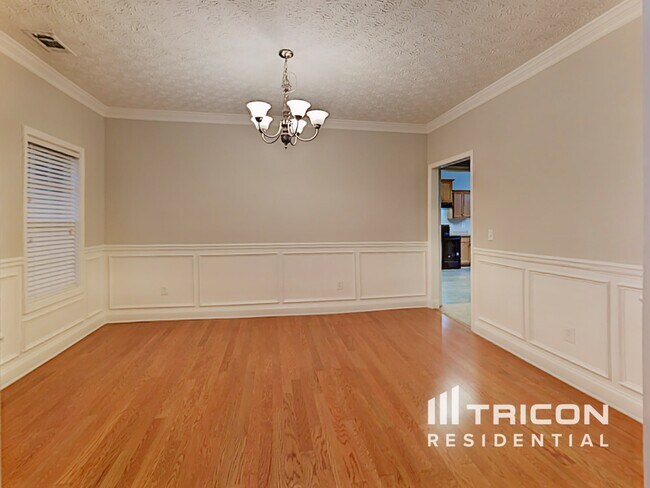 Building Photo - 224 Hedgewood Dr