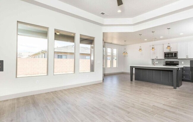 Building Photo - Fully Furnished Home! Treasure Valley Gem!