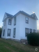 Building Photo - 131 W 13th St