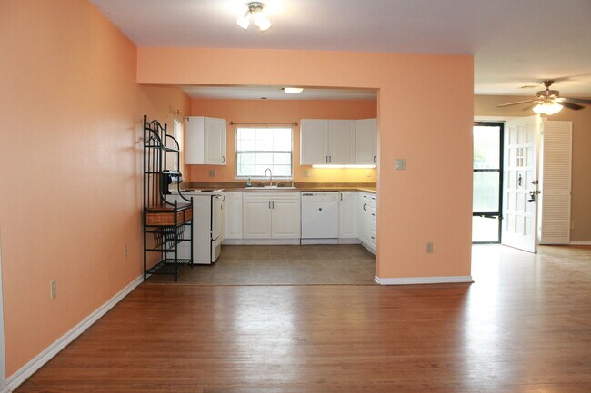 Building Photo - 1+ Acre - Choctaw-Nicoma Park Cutie!