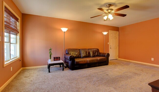 Foto del edificio - 2456 Peachers Mill Rd