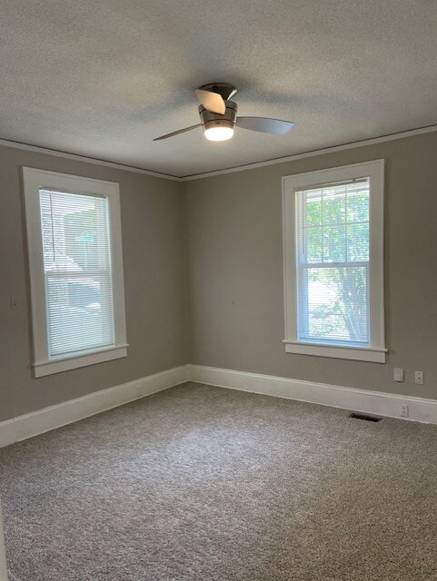 Building Photo - 3401 Kalynne St