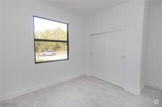 Building Photo - 8030 Oakleaf Cir