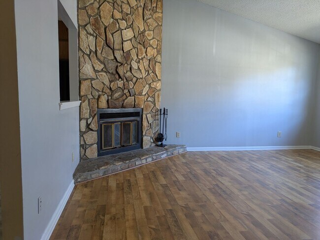 Building Photo - 240 Tallulah Trail