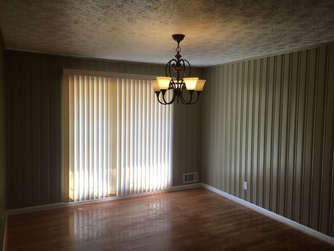 Foto del edificio - 850 King Rd