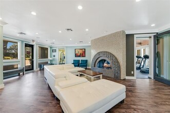 Building Photo - 935 La Posada Dr