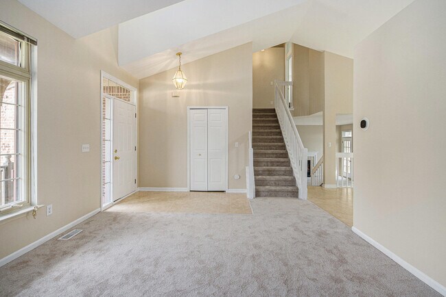 Foto del edificio - 5913 Lafayette Ln