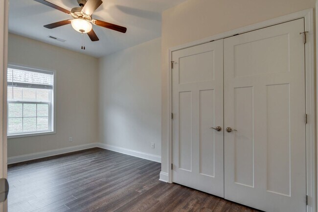 Foto del edificio - 2 Bedroom 1 car garage