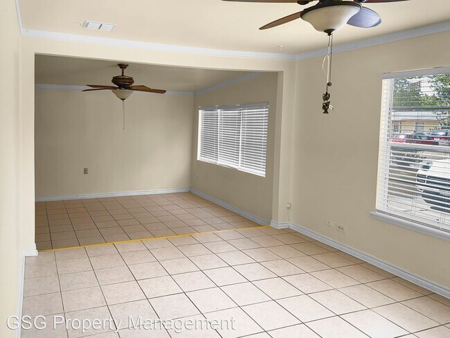 Building Photo - 3 br, 1 bath House - 130 Starlight Terrace
