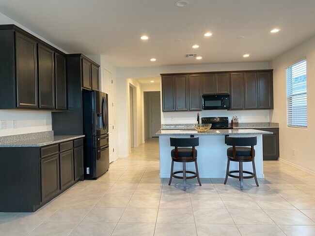 Building Photo - 44247 W Palo Aliso Way